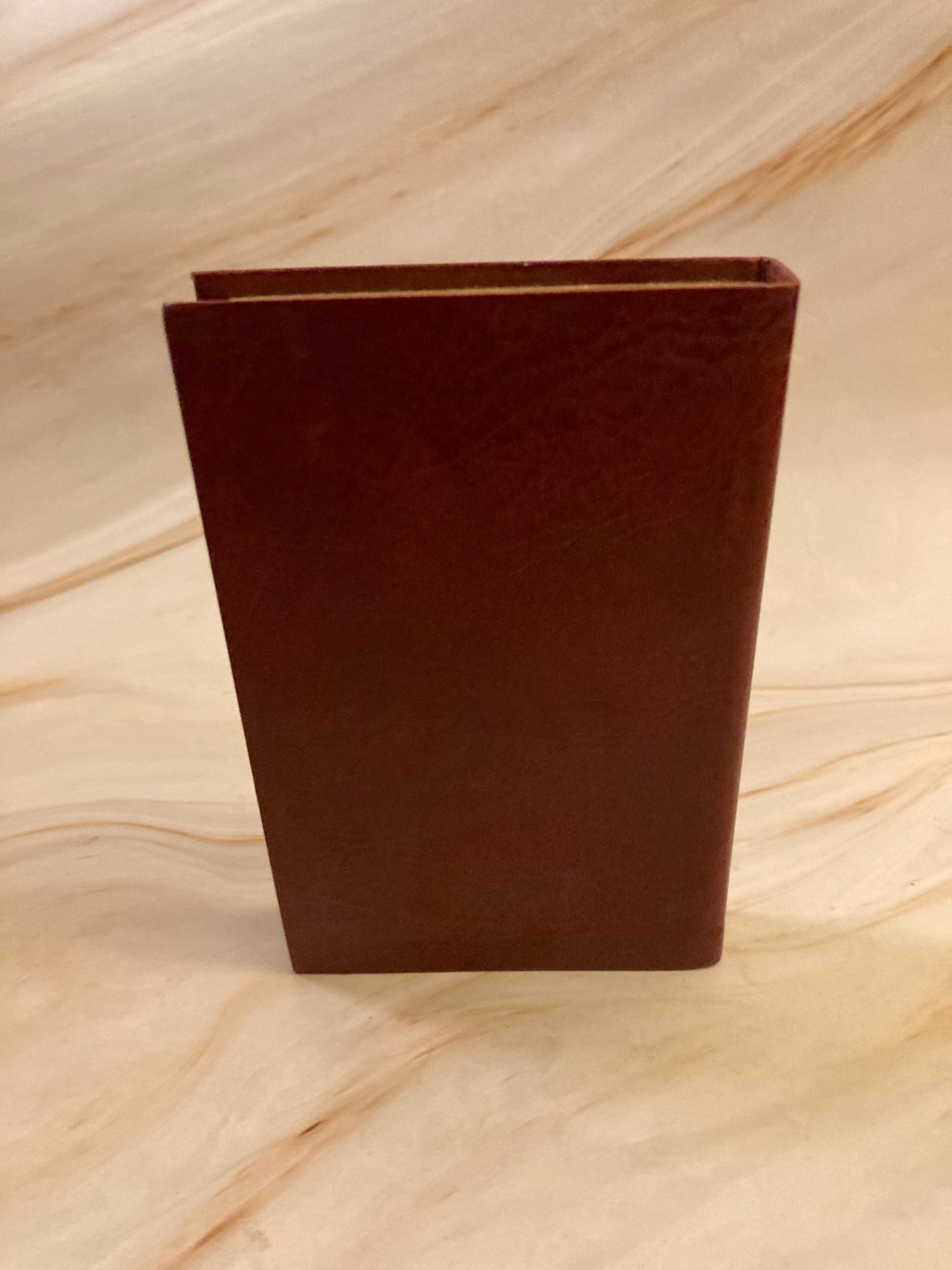 2015 Gideon Pocket Size Bible Burgundy Red Bible - (Ref x217)