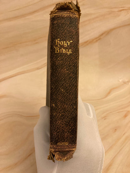 Rare Vintage Holy Bible - (Ref x272)