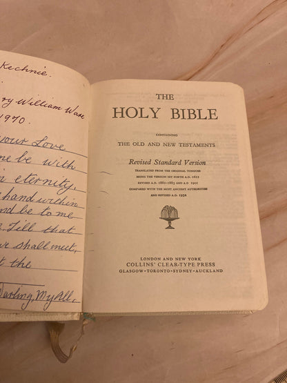 White Holy Bible RSV 1952 - (Ref x222)