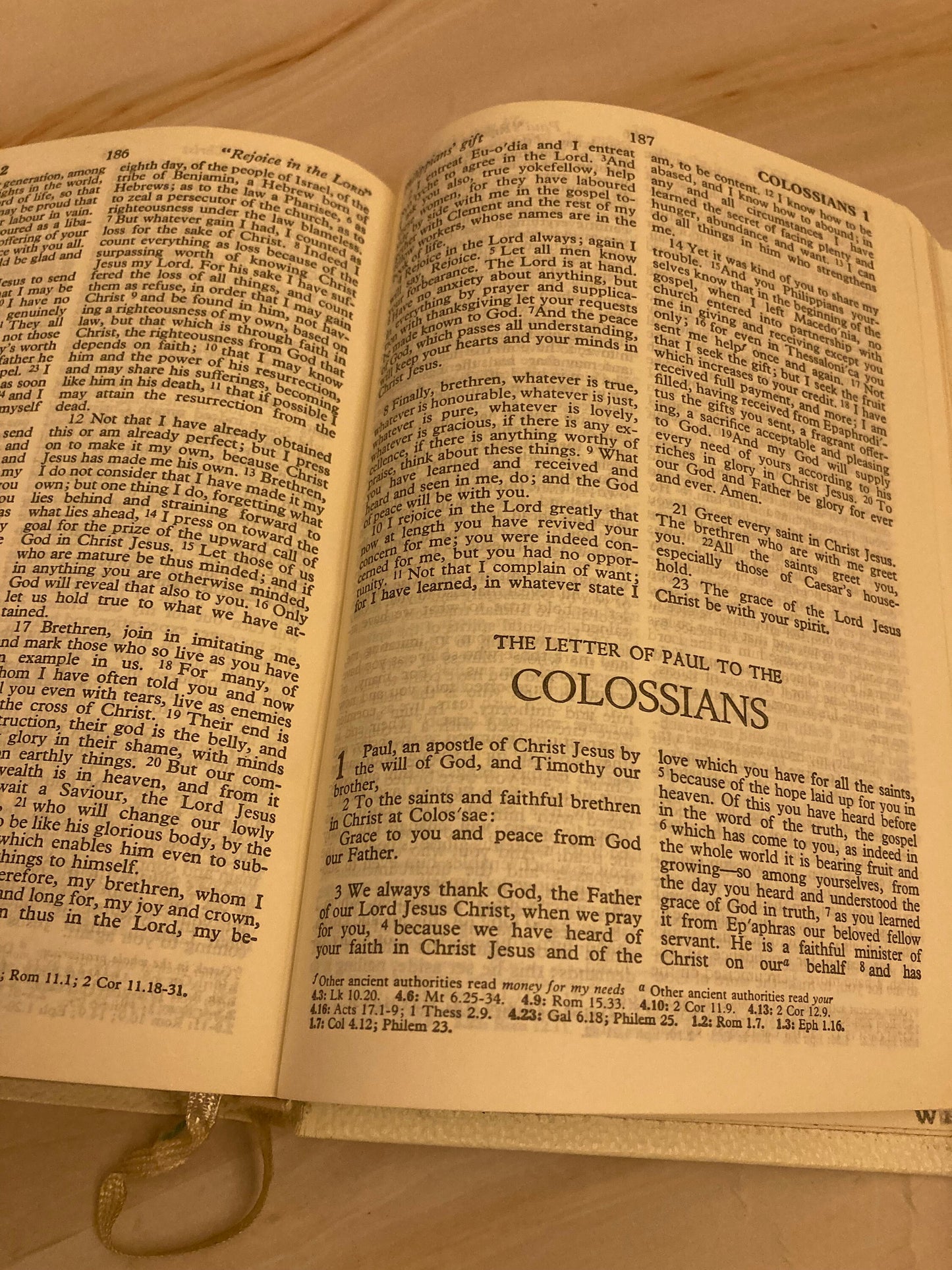 White Holy Bible RSV 1952 - (Ref x222)