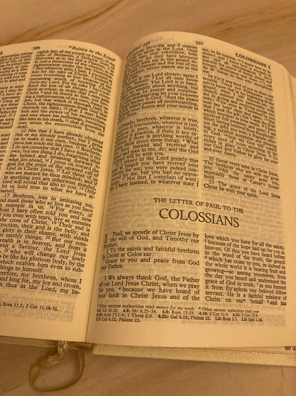 White Holy Bible RSV 1952 - (Ref x222)